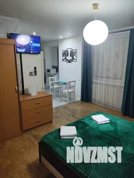 Студия квартира, посуточно, 30м2, 8/10 этаж
