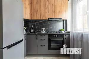 1-к квартира, посуточно, 42м2, 1/1 этаж