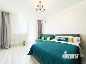 1-к квартира, посуточно, 40м2, 1/1 этаж