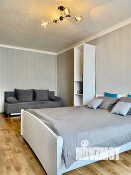 1-к квартира, посуточно, 33м2, 8/10 этаж
