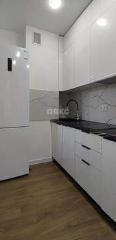 Студия квартира, на длительный срок, 28м2, 3/17 этаж