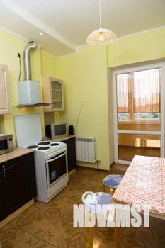 1-к квартира, посуточно, 38м2, 8/22 этаж