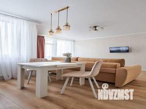 1-к квартира, посуточно, 54м2, 1/1 этаж