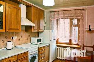 2-к квартира, посуточно, 44м2, 1/1 этаж