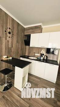 Студия квартира, посуточно, 28м2, 2/19 этаж