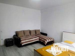 1-к квартира, посуточно, 42м2, 7/19 этаж