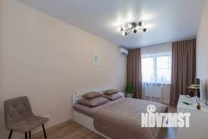 1-к квартира, посуточно, 40м2, 23/25 этаж