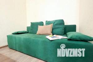 1-к квартира, посуточно, 40м2, 13/25 этаж