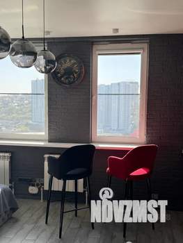 Студия квартира, посуточно, 41м2, 17/32 этаж