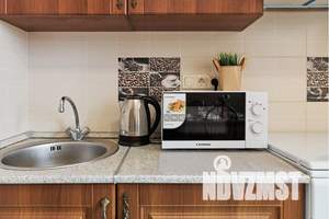 1-к квартира, посуточно, 42м2, 6/18 этаж