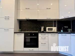 1-к квартира, посуточно, 40м2, 21/31 этаж