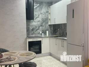 1-к квартира, посуточно, 38м2, 9/25 этаж