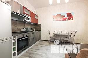 2-к квартира, посуточно, 45м2, 4/25 этаж