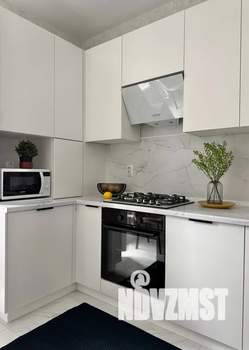 1-к квартира, посуточно, 38м2, 8/22 этаж