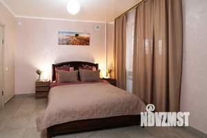 1-к квартира, посуточно, 60м2, 1/2 этаж