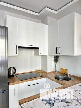 Студия квартира, посуточно, 35м2, 5/33 этаж