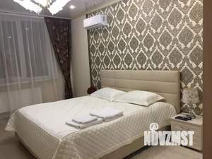 2-к квартира, посуточно, 43м2, 8/19 этаж