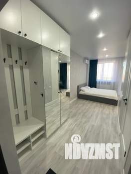 Студия квартира, посуточно, 35м2, 11/19 этаж