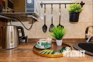 Студия квартира, посуточно, 30м2, 1/3 этаж