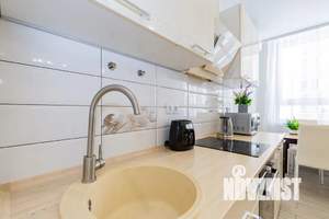 2-к квартира, посуточно, 39м2, 10/25 этаж