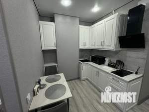 Студия квартира, посуточно, 30м2, 23/24 этаж