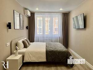 Студия квартира, посуточно, 28м2, 25/25 этаж