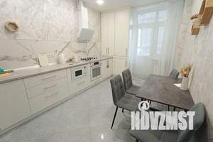 1-к квартира, посуточно, 40м2, 3/24 этаж