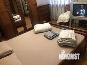 2-к квартира, посуточно, 70м2, 4/10 этаж