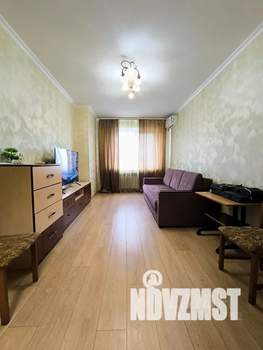 1-к квартира, посуточно, 40м2, 10/10 этаж