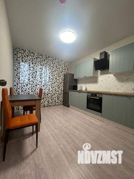 1-к квартира, посуточно, 40м2, 9/18 этаж