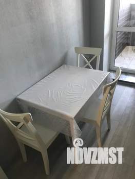 1-к квартира, посуточно, 38м2, 18/25 этаж