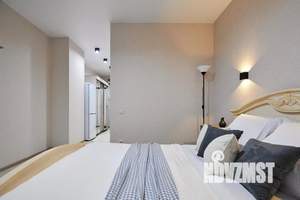 Студия квартира, посуточно, 35м2, 11/24 этаж