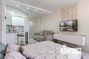 Студия квартира, посуточно, 40м2, 6/20 этаж