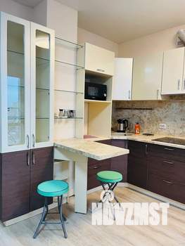 2-к квартира, посуточно, 40м2, 12/18 этаж