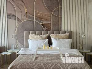 Студия квартира, посуточно, 65м2, 24/24 этаж