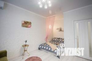 1-к квартира, посуточно, 40м2, 2/19 этаж