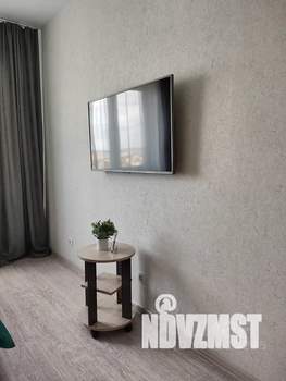 1-к квартира, посуточно, 40м2, 9/18 этаж