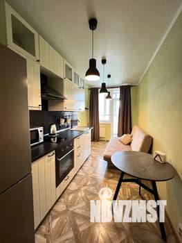 1-к квартира, посуточно, 42м2, 13/18 этаж