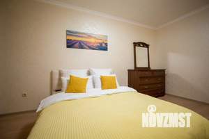 3-к квартира, посуточно, 82м2, 1/1 этаж