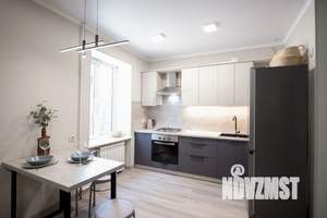 2-к квартира, посуточно, 52м2, 3/3 этаж