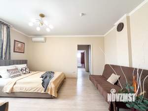 2-к квартира, посуточно, 80м2, 1/1 этаж