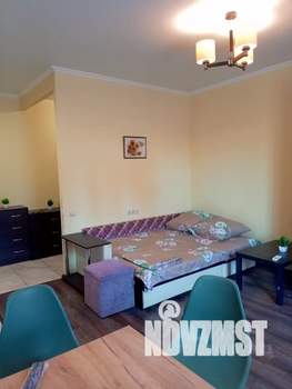 Студия квартира, посуточно, 35м2, 1/5 этаж