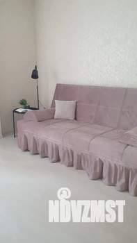 Студия квартира, посуточно, 27м2, 18/20 этаж