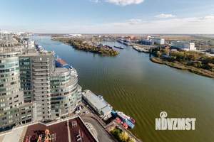 Студия квартира, посуточно, 35м2, 24/32 этаж