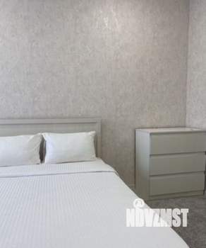 Студия квартира, посуточно, 39м2, 10/25 этаж