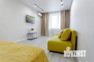 1-к квартира, посуточно, 39м2, 19/19 этаж