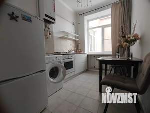 2-к квартира, посуточно, 50м2, 4/4 этаж