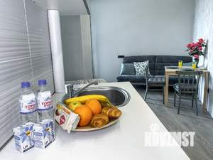 Студия квартира, посуточно, 30м2, 8/13 этаж