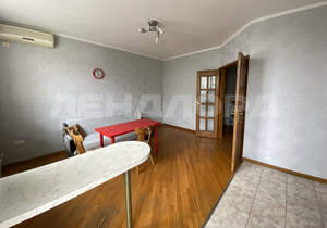 3-к квартира, на длительный срок, 100м2, 4/5 этаж