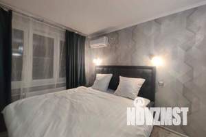 2-к квартира, посуточно, 60м2, 10/18 этаж